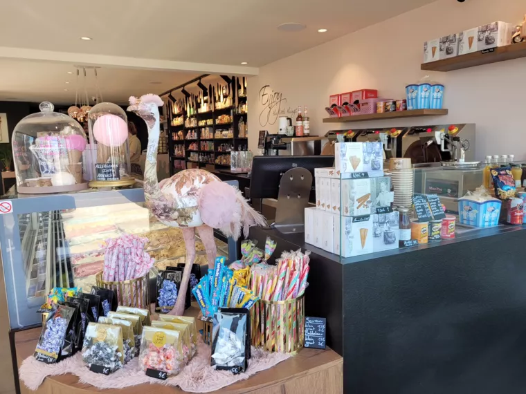 zoet-genot-shop-oostduinkerke-chocolade-winkel-3 -  - Over ons